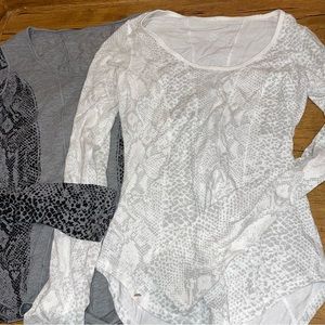EUC LULULEMON LONG SLEEVE TEE LEOPARD ANIMAL PRINT SIZE 2 & 4 WHITE GRAY BLACK